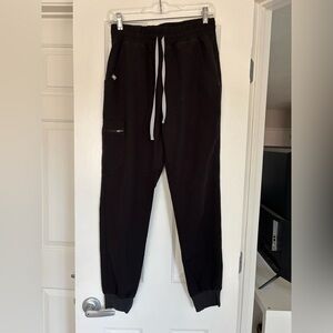 Figs Women’s Black Jogger Scrub Bottoms